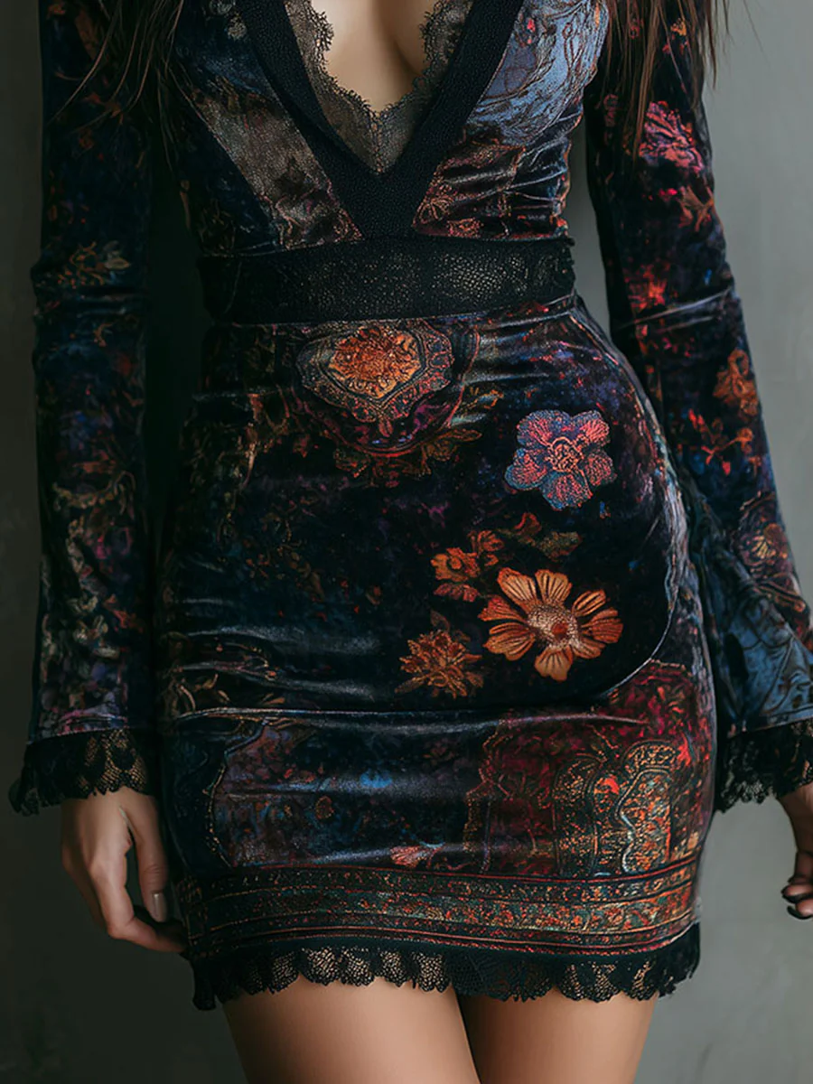 Capucine | Mini Robe Velours Fleurie à Col V en Dentelle