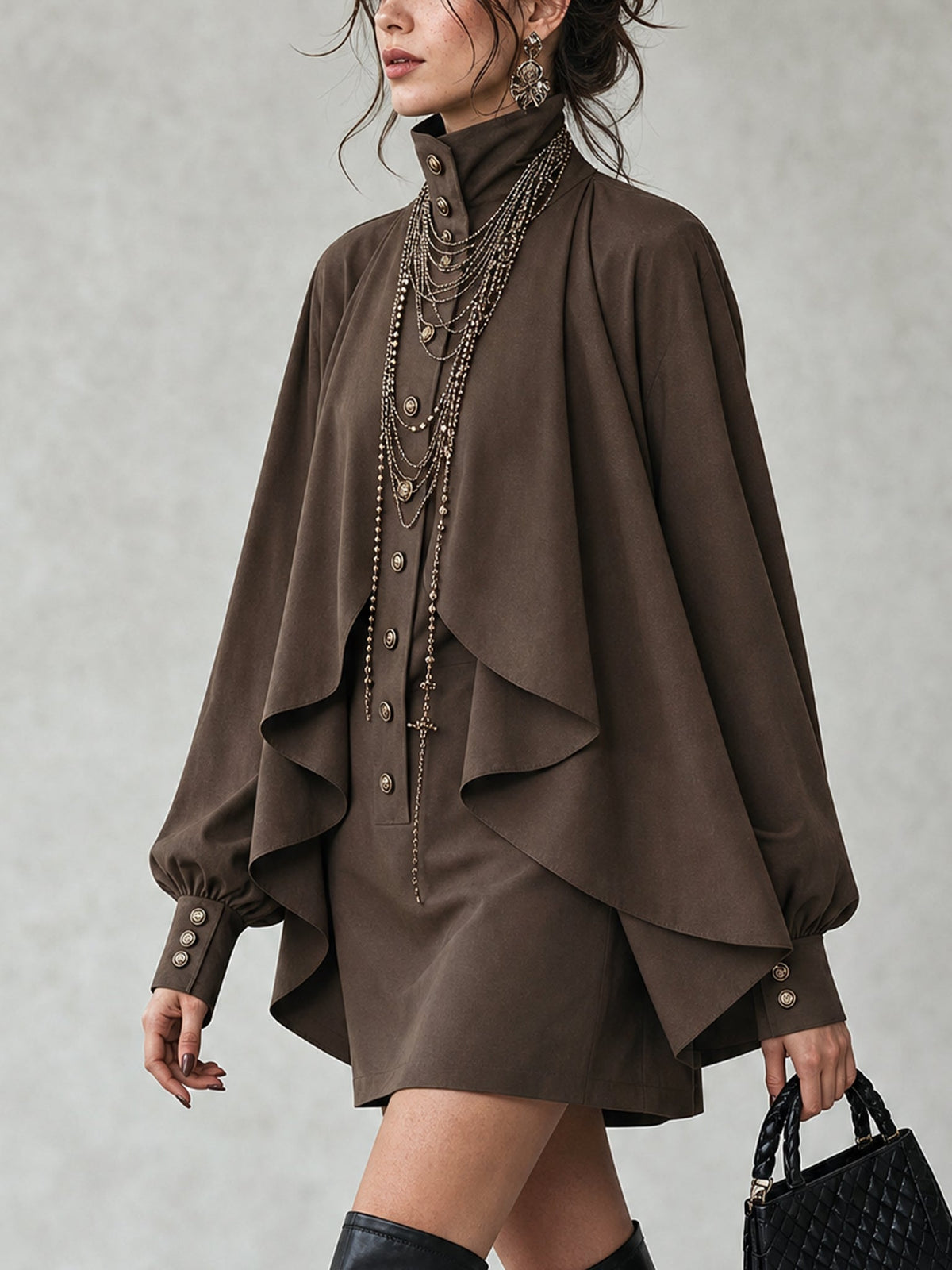 Alba | Robe chocolat à cape