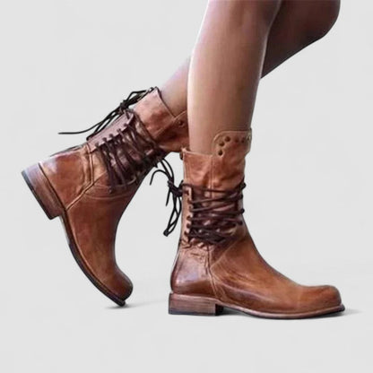 Martine | Bottes Vintage à Lacets et Détails Métalliques