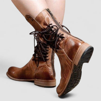 Martine | Bottes Vintage à Lacets et Détails Métalliques