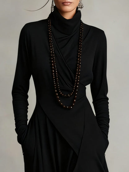 Océane | Robe Longue Plissée Asymétrique à Col Montant