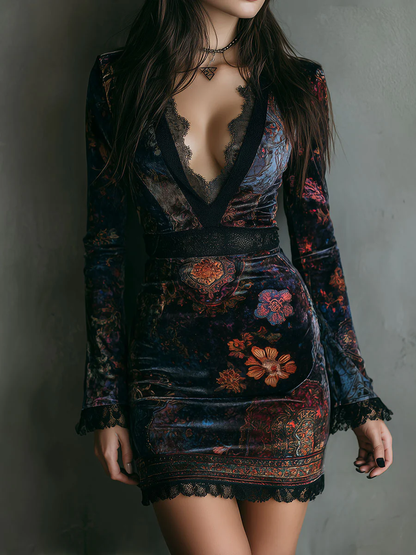 Capucine | Mini Robe Velours Fleurie à Col V en Dentelle