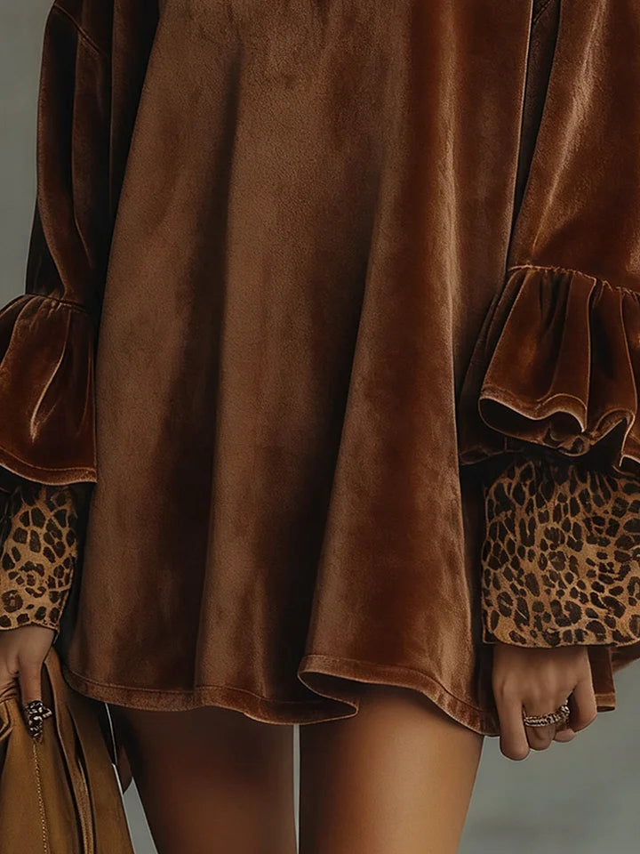 Roxane | Mini Robe Velours Manches à Volants et Poignets Léopard
